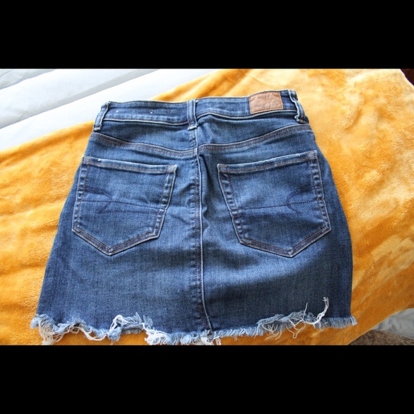 High Waisted Mini Skirt - Picture 2 of 2